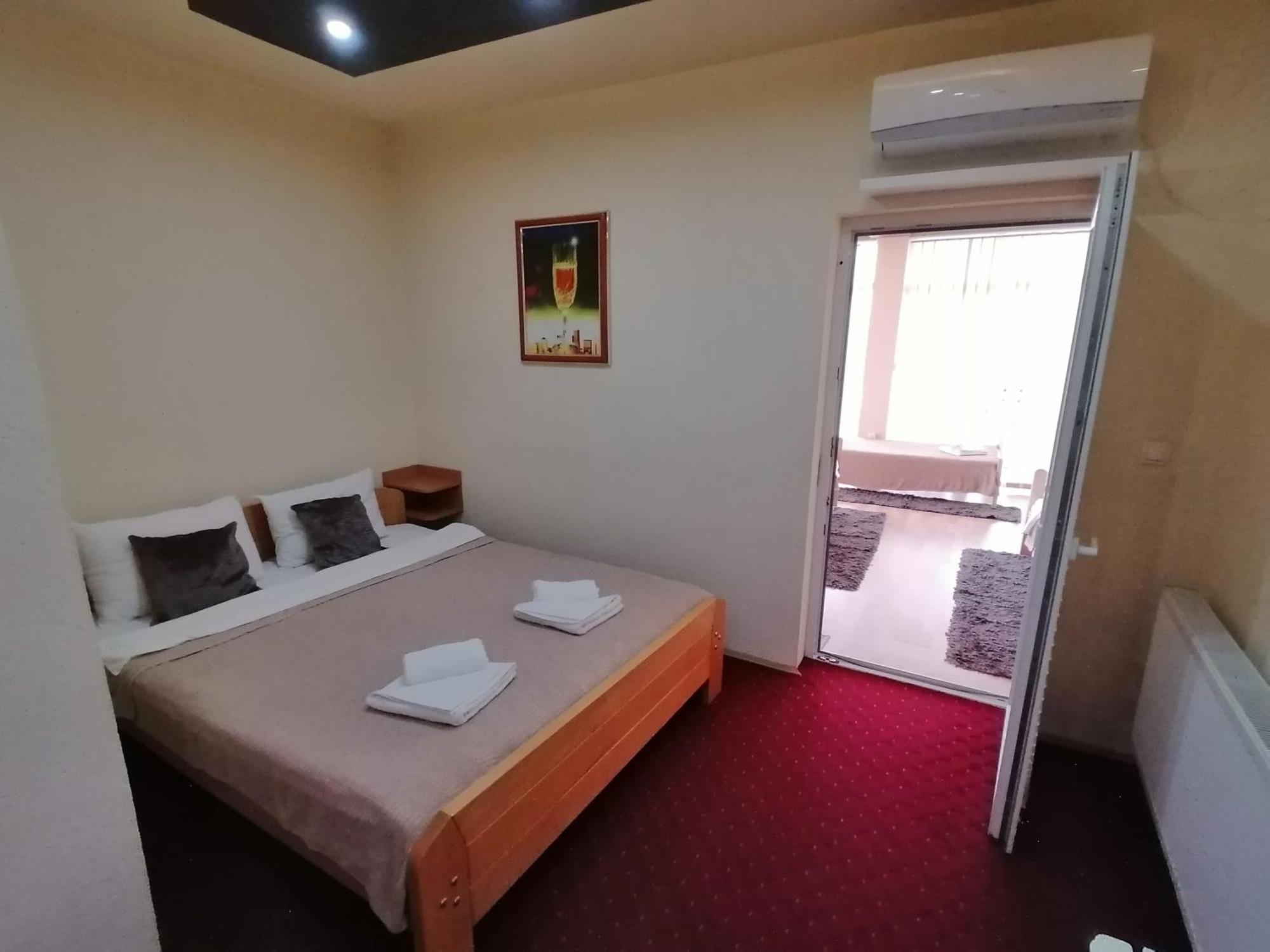 Svilajnac Hotel Talija מראה חיצוני תמונה