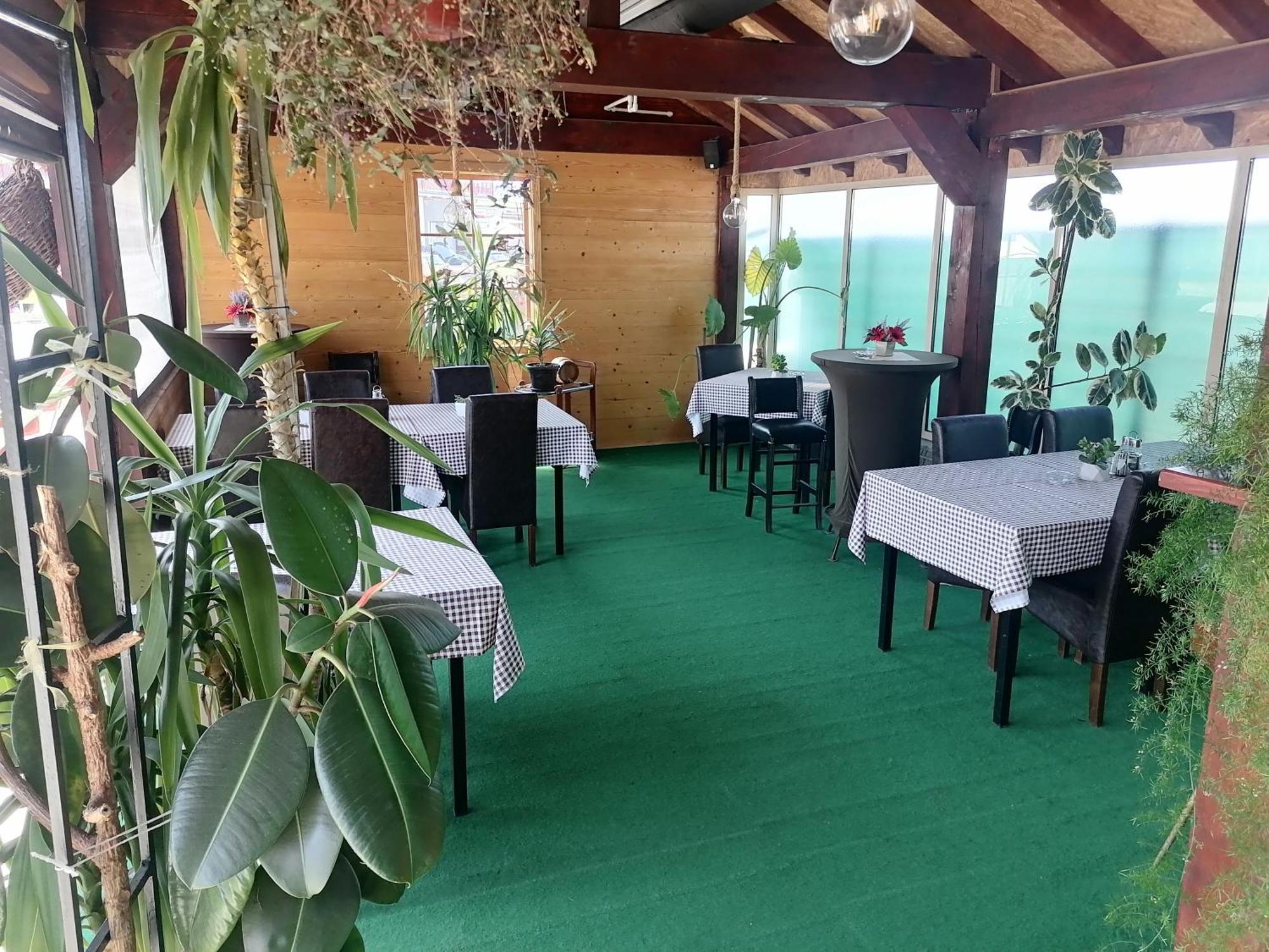 Svilajnac Hotel Talija מראה חיצוני תמונה
